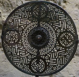 330px-Phalère_06005