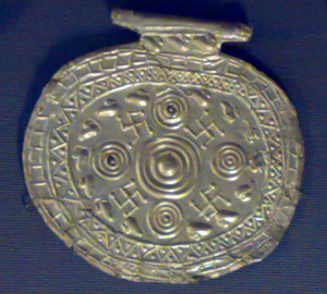 pendentif-swastika.jpg